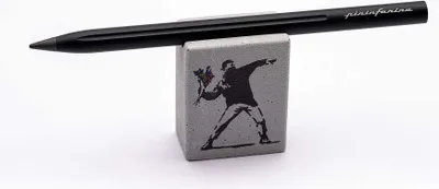 Produktbild von Banksy Smart Bleistift + Radiergummi - Der Blumenwerfer