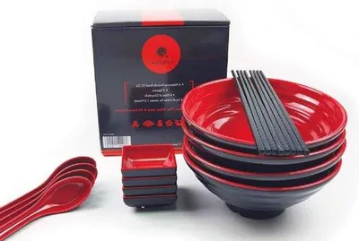 Produktbild von Famanu Ramen Set Melamin mit Essstäbchen, Löffeln und Schalen für Soße - Rot 4