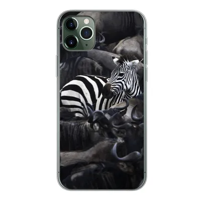Produktbild von MuchoWow® Handyhülle Schutzhülle Hülle für iPhone 11 Pro Max Zebra - Büffel - Braun Silikon Softcase Handy Hülle - Schutz