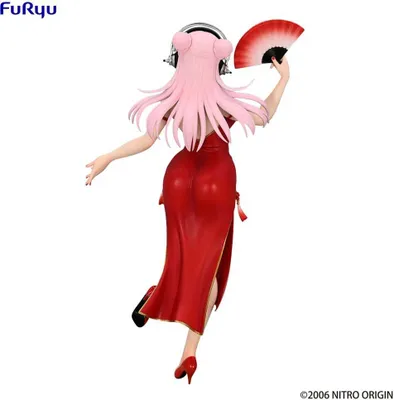 Immagine prodotto di Copia della statua in PVC TAITO ATTACK ON TITAN HANS ZOE HANGE SURVEY CORPS FIGURE  Furyu