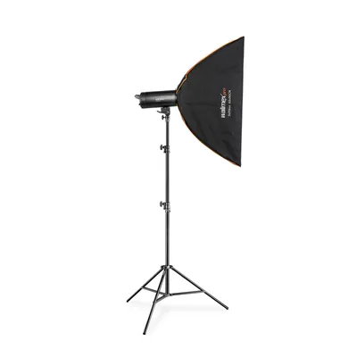 Produktbild von Walimex pro Stager 600 HSS Studioblitz Set, 600 W Studiolicht mit LED-Einstelllicht, Studio-Komplettset mit Softbox und Lampenstativ, ideal für Fotostudio