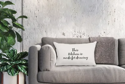 Produktbild von MuchoWow® Zierkissen Sofakissen Wohnzimmer Dekokissen 50x30 cm Zitate - Sprichwörter - Diese Küche ist zum Tanzen gemacht - Wohnzimmerdekoration - Polster mit Photo