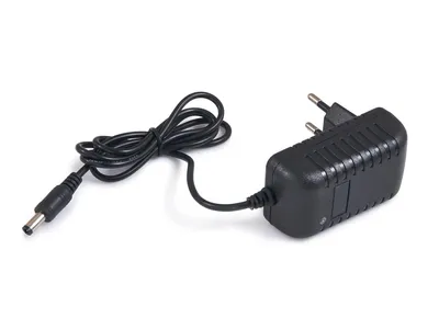 Produktbild von KOLORENO Universal Netzteil - Steckernetzteil - 12V 18W, 1.5A - 29 x 41 x75mm