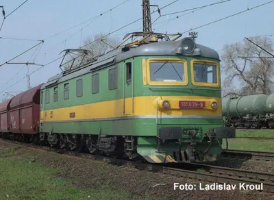 Productafbeelding van Piko Elektrische locomotief BR 181, Deutsche Bahn (CD), met PluX22-aansluiting, artikelnummer 21027