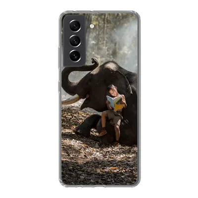 Produktbild von MuchoWow® Handyhülle Schutzhülle Hülle für Samsung Galaxy S21 FE Elefant - Junge - Buch - Wald - Tiere - Natur Silikon Softcase Handy Hülle - Mobiltelefonhülle