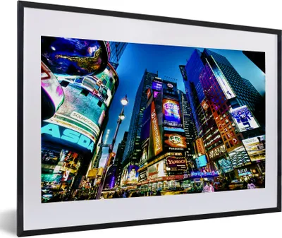Produktbild von MuchoWow® Gerahmtes Poster New York - Nacht - USA 60x40 cm - Poster mit Schwarzem Bilderrahmen Wandposter Rahmen Foto Bilder - Schlafzimmer - Plakat in Rahmen - Drucken