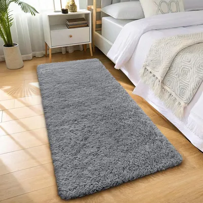 Obrázek produktu pro Měkký koberec s vysokým vlasem – šedá barva, protiskluzová podložka, rozměry 80 x 150 cm