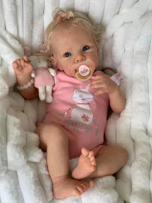 Productafbeelding van Reborn Baby Girl 43 cm - Realistische pop met haar, stoffen lichaam en open ogen van de rebornbaby