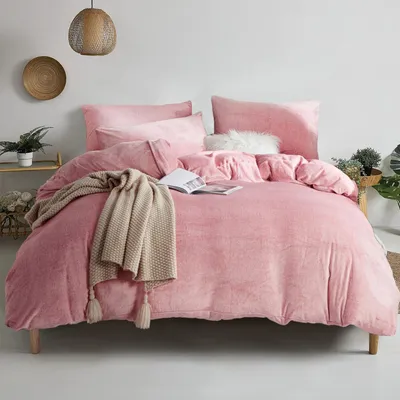 Produktbild von Plüsch Bettwäsche Set 200x220cm Rosa  mit Reißverschluss 2 Kissenbezüge 80x80cm