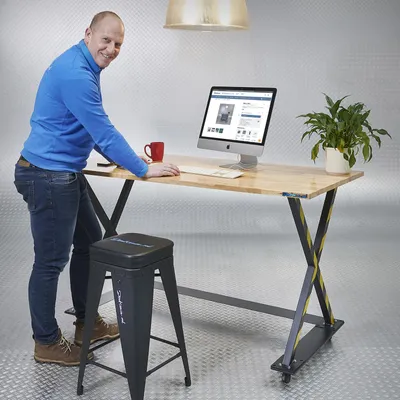 Productafbeelding van Industriële werktafel 160 cm en werkplaatskruk
