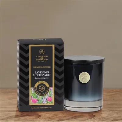 Produktbild von Ashleigh & Burwood Duftkerze Lavender & Bergamot 140 g