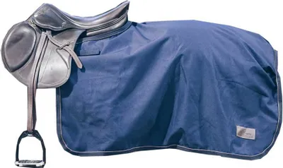 Produktbild von Kentucky Horsewear Quadrat All Weather Ausreitdecke mit künstlichem Kaninchenfell 160g