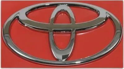 Obrázek produktu pro Chromovaný přední emblém s logem TOYOTA Yaris 75331-0D010 OE
