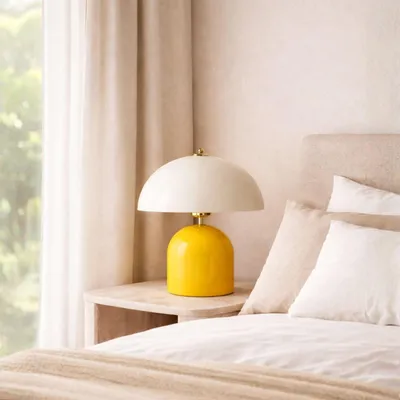 Produktbild von Opviq, Moderne Tischlampe mit Metallkörper, Gelb, Höhe: 32 cm, Ø25 cm, 150 cm Kabel mit Schalter, E27 Fassung (max. 40 W), IP20, Stilvolles Design für jedes Zuhause.