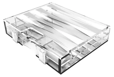 Produktbild von Backgammon-Set im Mini-Koffer aus Acryl, weiß und silber, 25 x 20 x 5 cm