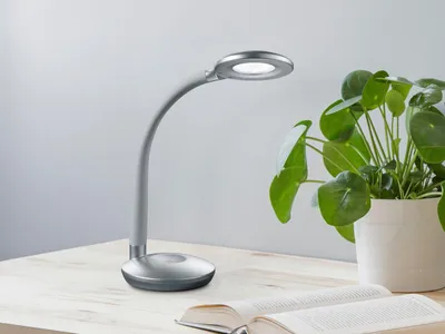 Produktbild von LED Schreibtischleuchte COBRA Titan