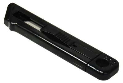 Produktbild von Praktisches Cuttermesser mit automatischem Klingenrückzug für sicheres Schneiden und leichtem KunststoffgehäuseSchwarz