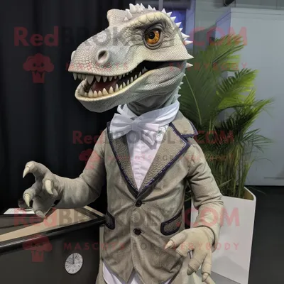 Image de Personnage de costume de mascotte REDBROKOLY d'Utahraptor argenté habillé d'un cardigan et d'épinglettes