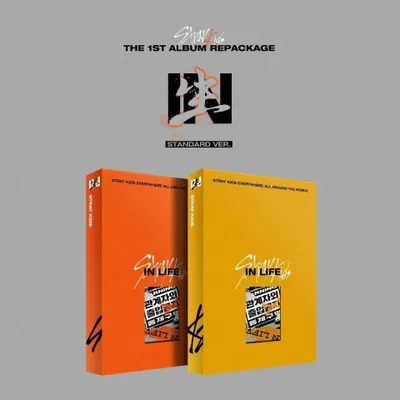 Produktbild von Stray Kids - Repackage In Life (Random Version) (Photobook) (CD)