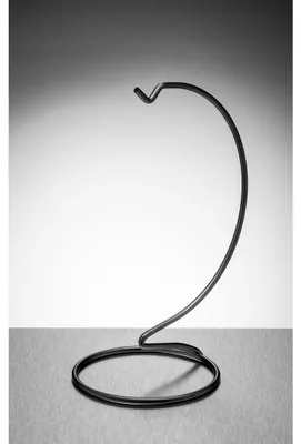Ornamentständer aus schwarzem Metall, mittel, 18 cm