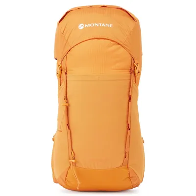 Der orangefarbene Rucksack "Trailblazer 25" von Montane; geeignet für alpine Aktivitäten.