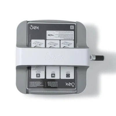 Produktbild von Sizzix Neue Big Shot Plus-Maschine im A4-Format zum Schneiden und Prägen.