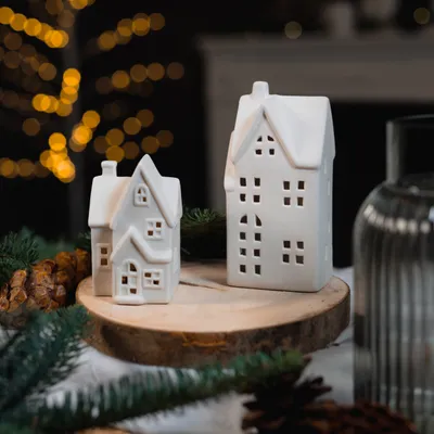 Produktbild von Keramik LED Haus - weiß matt - 8 x 17 x 6 cm - Lichthaus