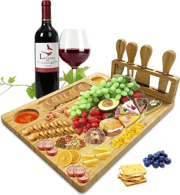 Immagine prodotto di Tagliere per formaggi in bambù con set di coltelli, tagliere per salumi, regalo