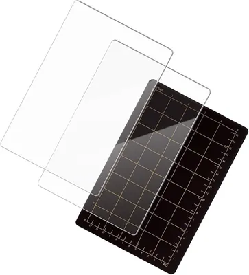 Productafbeelding van 3 magnetische snijmatten in kaartformaat met raster voor nauwkeurig snijden en een stevige bevestiging in stansmachines