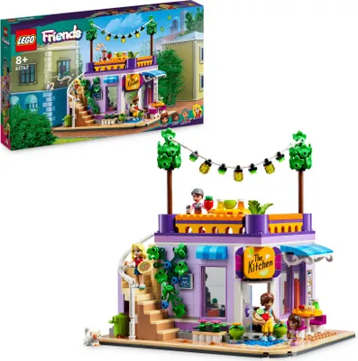 Zdjęcie produktu dla LEGO 41747 Friends Jadłodajnia w Heartlake, zestaw kuchenny dla dzieci z minilaleczkami i figurką kota, prezent pod choinkę, zawiera zabawkowe przybory i akcesoria kuchenne, zabawka dla 8-latka