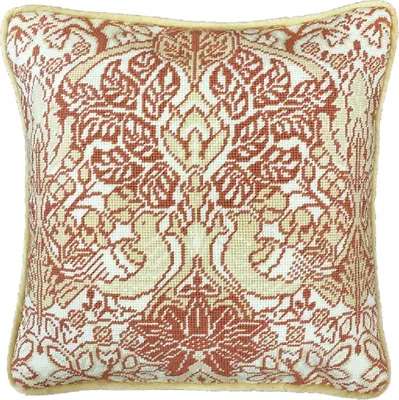 Produktbild von Auslaufmodell Bothy Threads Gobelin-Stickkissen Set "Tauben- und Rosen Tapisserie", 35,5x35,5cm, TAC12, Stickbild vorbedruckt
