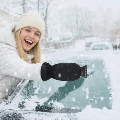 Produktbild von Eiskratzer mit Handschuh Auto – Extra starker Schneeschaber & Eisschaber – Wasserdicht, winddicht & gefüttert – Für Eis & Schnee – S&A Essentials