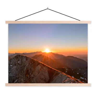 Produktbild von MuchoWow® Textilposter Berg - Landschaft - Sonne 40x30 cm mit holzfarbenen Rahmen - Bilder