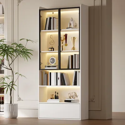 Immagine prodotto di Vetrina di dimensioni 80 x 34 x 180 cm, con porta in vetro temperato, 1 cassetto, 6 ripiani, illuminazione LED controllata tramite app, realizzata in MDF e vetro, colore bianco