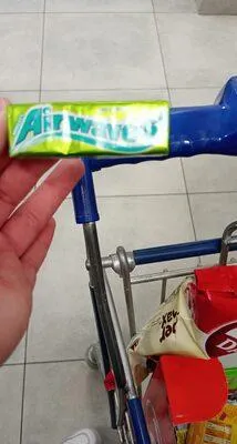 Obrázek produktu pro Guma do żucia Airwaves o smaku limonki i imbiru 10 sztuk