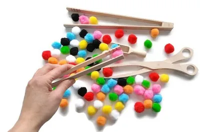 Produktbild von Set „POMPONY“ + Montessori-Materialien zur Feinmotorik