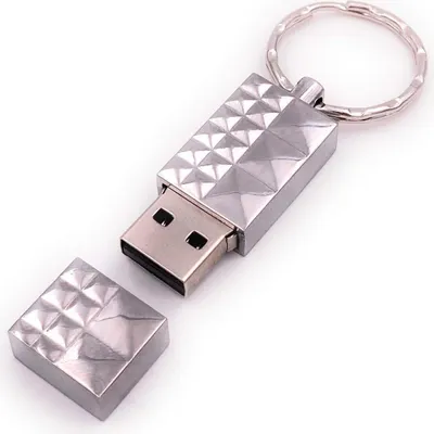 Obrázek produktu pro Onwomania box box klíčenka stříbrný reliéfní USB flash disk v hliníkové dárkové krabičce 32 GB USB 2.0