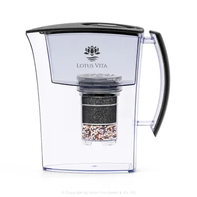 Produktbild von Lotus Vita Wasserfilter Kanne Lotus 1,6L - Schwarz Matt - Natura Plus