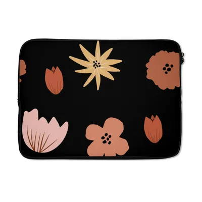 Produktbild von MuchoWow® Laptop Hülle 14 ZollBlumen - Schwarz - Muster Laptoptasche - Laptoptasche - Stoßsicher - Schutzhaube