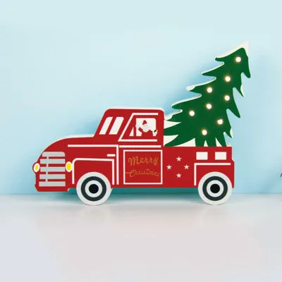 Productafbeelding van ACA verlichte houten auto met 8 LED's, werkt op batterijen (2 AA), beschermingsklasse IP20, afmetingen 24,5 x 2,5 x 19,5 cm, artikelnummer X0581103