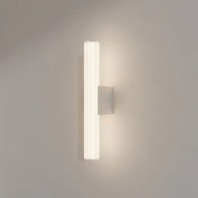 Obrázek produktu pro Moderní nástěnná lampa z chromu, skleněná trubice s linkami, 45 cm, IP44, LED s proměnlivou barvou, 8 W, LINEA Light Prestige