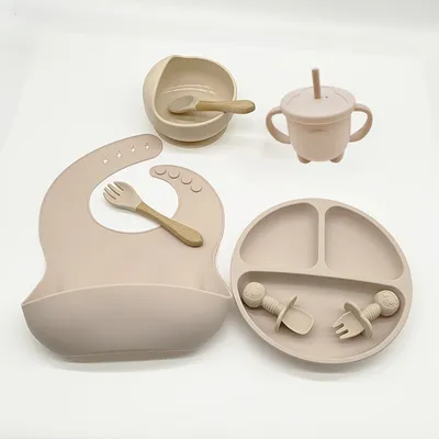 Imagen del producto de Juego de vajilla de silicona de alta calidad para niños, de 8 piezas, color beige