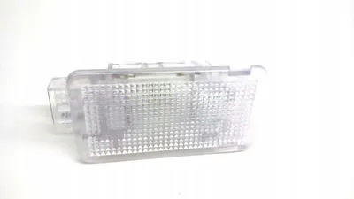 Zdjęcie produktu dla VOLVO S40 S60 OE Oświetlenie bagażnika 30755108