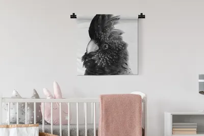 Produktbild von MuchoWow® Wandteppich Wandbehang Nahaufnahme eines Kakadus vor einem hellblauen Hintergrund - schwarz und weiß 60x60 cm Tapisserie Dekoration Wandtuch - Dekorationen - Wand Decke