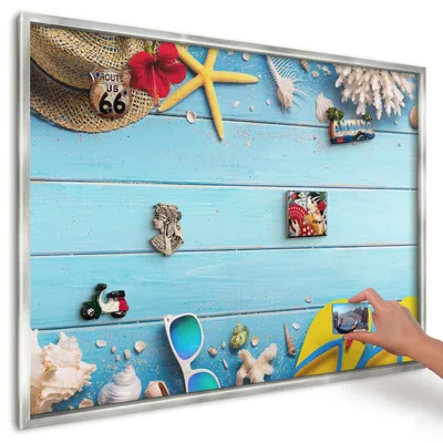 Produktbild von Magnettafel 100x70 cm in einem silbernen Rahmen - Magnetische Metalltafel, Magnetpinnwand zur Wandmontage für Wohnzimmer, Küche, Flur, Kinderzimmer und Büro - Urlaubsstrand