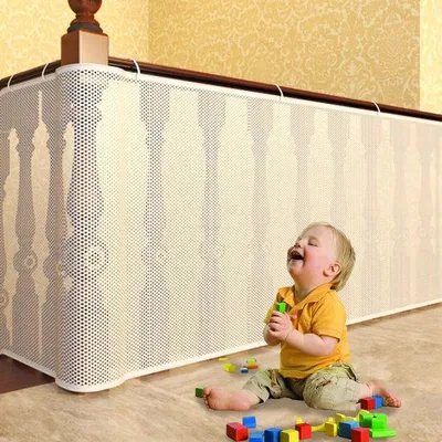 Obrázok produktu pre Bezpečnostná sieť Azomor pre deti z odolného materiálu, vhodná do interiéru aj exteriéru