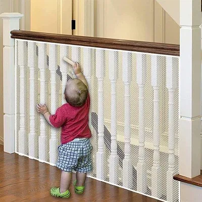 Obrázek produktu pro Bezpečnostní síť Unyqoos® pro balkon a schodiště – bílá, 300 x 90 cm, dětská bezpečnostní síť pro děti a domácí zvířata, včetně 20 úchytů