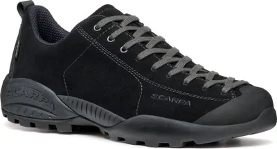 Schwarze Lifestyle-Schuhe für Damen von Scarpa; Modell Mojito GTX; mit Schnürung und rutschfester Sohle.