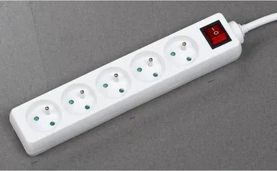 Zdjęcie produktu dla Listwa do gniazd domowych - GAO - 5 gniazd - z wyłącznikiem, kabel 1,4 m, blokada przed dziećmi