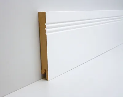 Produktbild von B.S. Bauprogramm Sockelleiste modern 250 cm 100 x 14 mm Blütenweiß